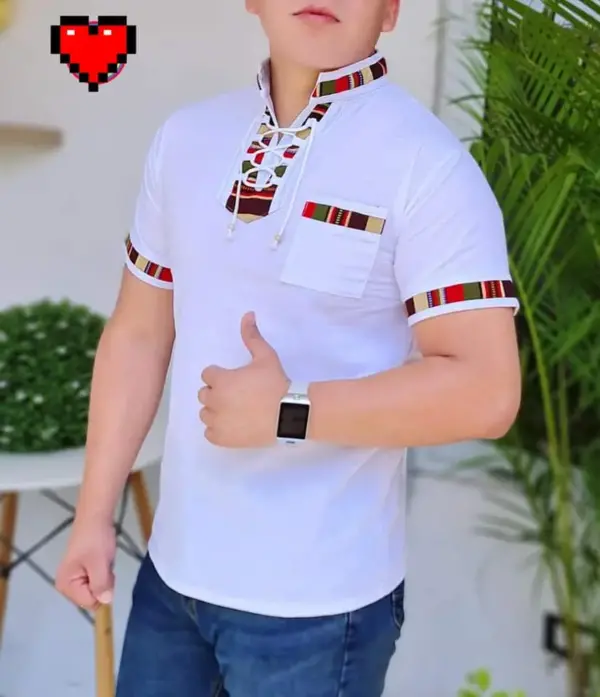 Camisas típicas de hombre en Panajachel