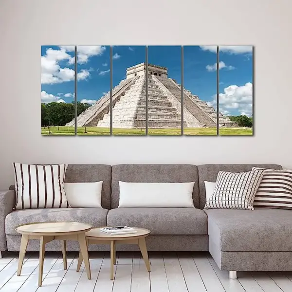 Paneles decorativos para paredes interiores de la pirámide maya