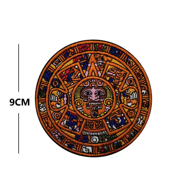 Parche bordado del calendario Maya Azteca 1